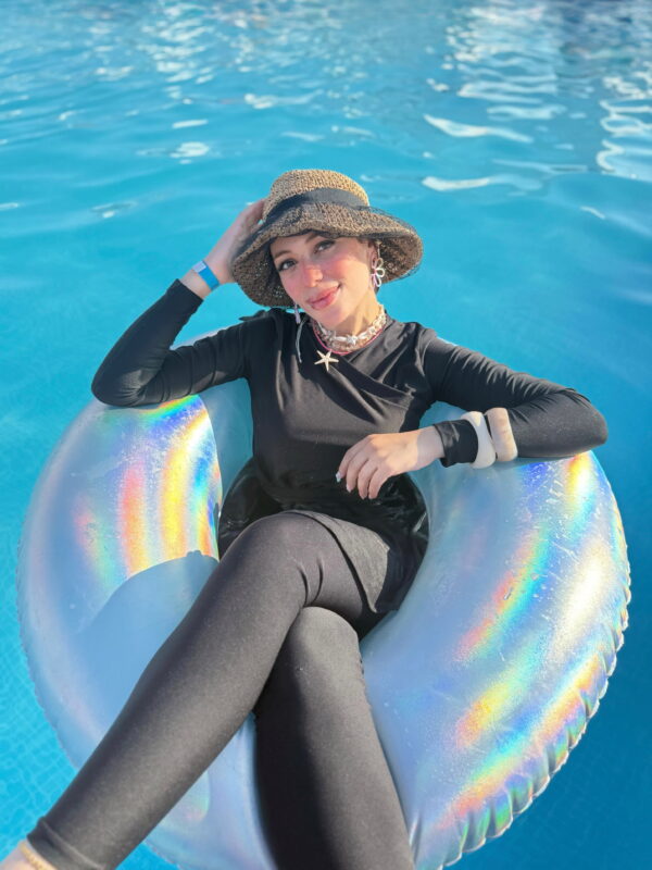 Black swimsuit - Image 5